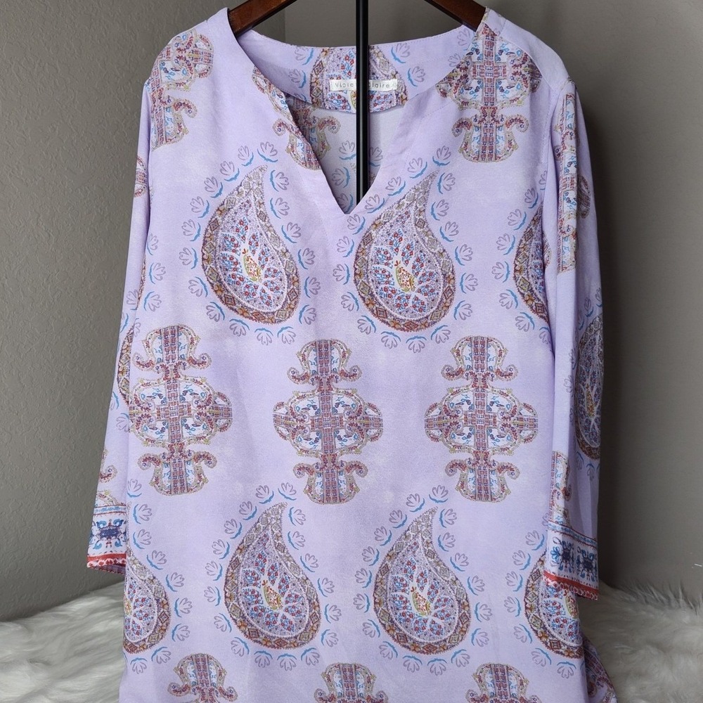 Violet + Claire Tunic Womens 1X Purple Paisley V-Neck 3/4 Sleeve Blouse Top